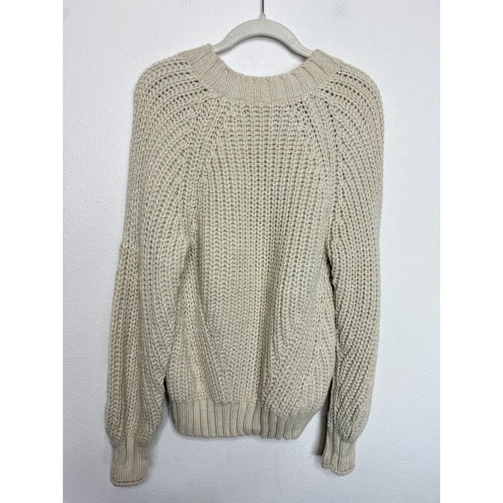 American Eagle XS Sweater Cream Oversized Chunky Knit V-Neck Pullover NWT